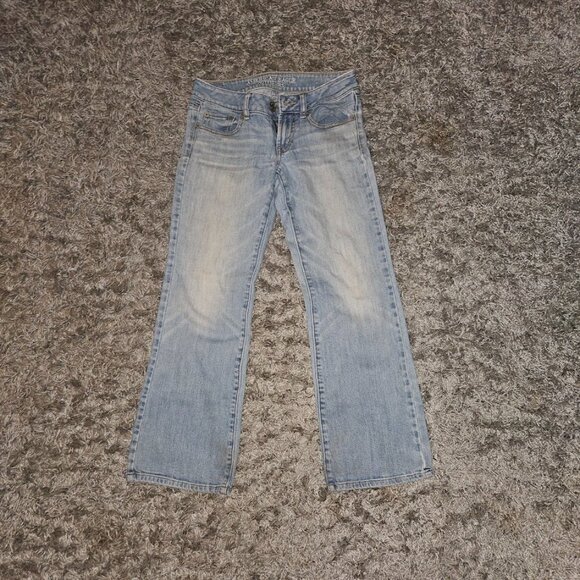 American Eagle Favorite Boyfriend Jeans 2 Short - Picture 1 of 3